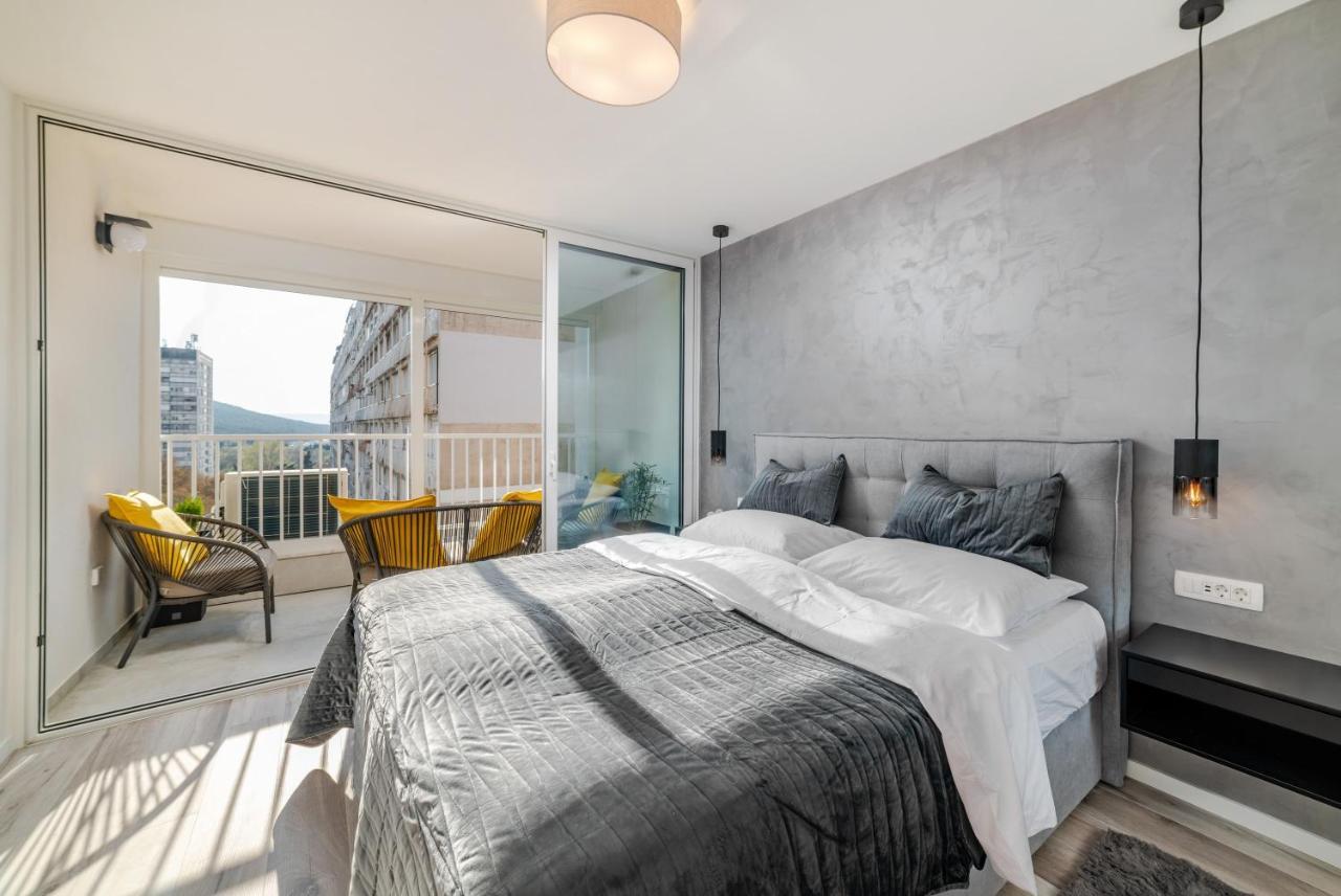 Luxury Apartment Sandra Split Exterior photo