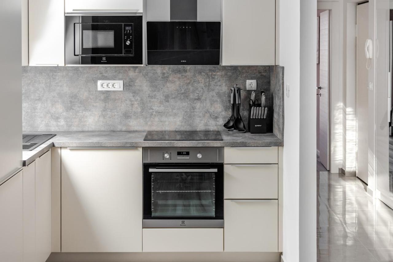 Luxury Apartment Sandra Split Exterior photo